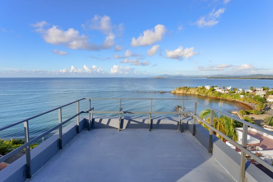 Urb Mar Caribe 16 Calle Flor Marina Naguabo 00718 PR