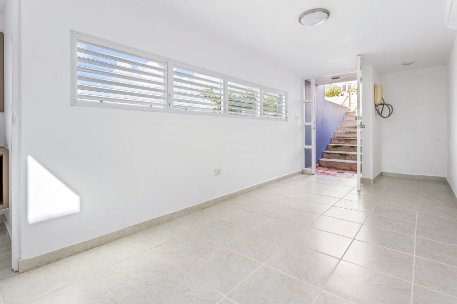 Urb Mar Caribe 16 Calle Flor Marina Naguabo 00718 PR