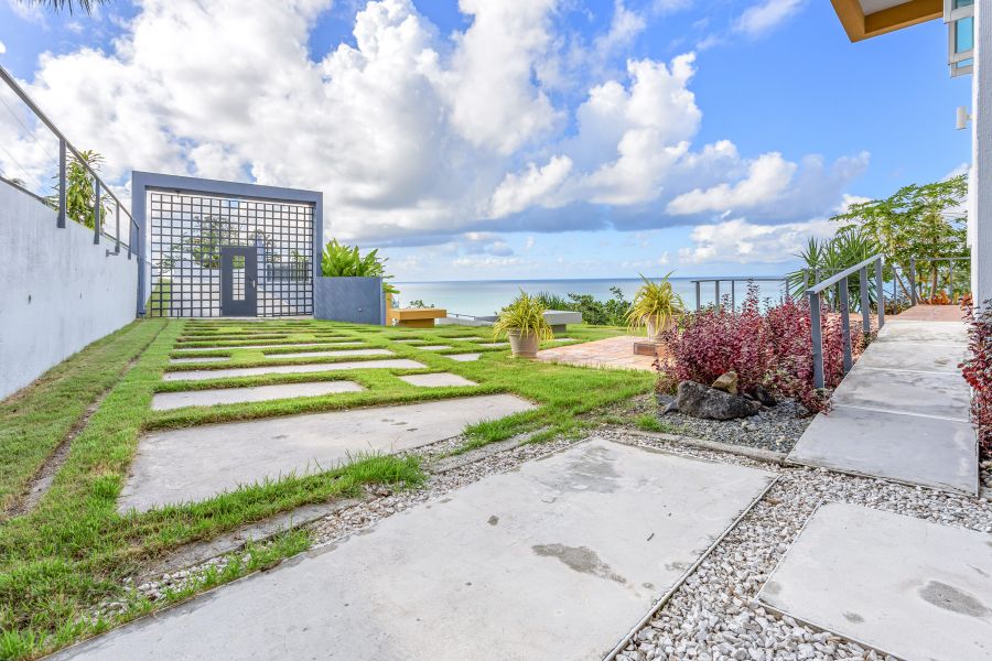 Urb Mar Caribe 16 Calle Flor Marina Naguabo 00718 PR