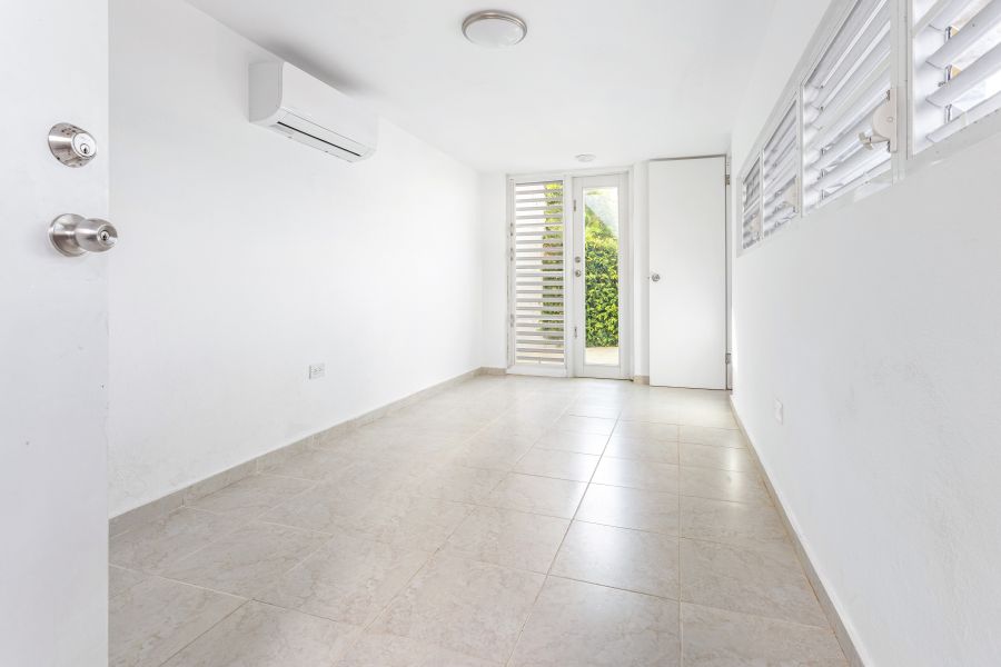 Urb Mar Caribe 16 Calle Flor Marina Naguabo 00718 PR