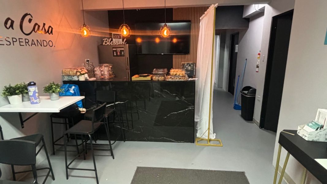 Urb Catalana Calle 1 A79 Barceloneta 00617 PR