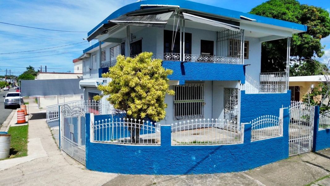 Urb Catalana Calle 1 A79 Barceloneta 00617 PR