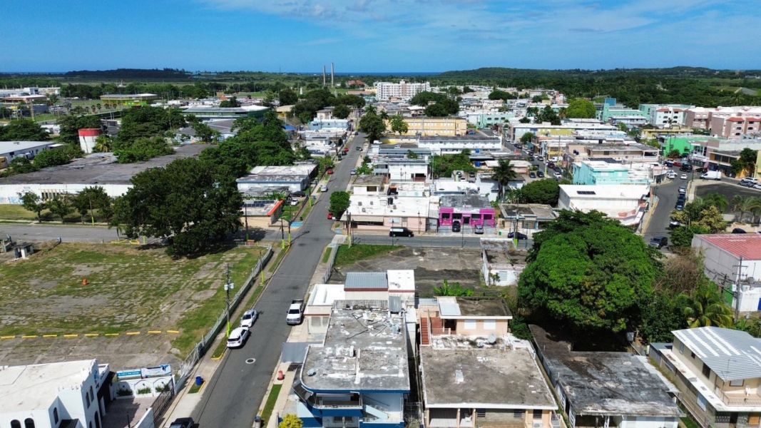 Urb Catalana Calle 1 A79 Barceloneta 00617 PR