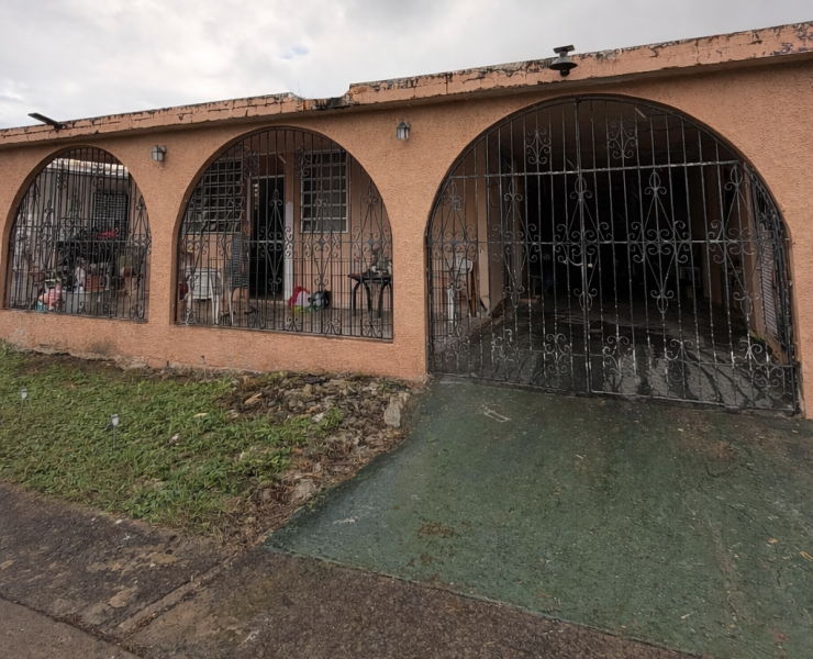 Urb Villa Carolina Bloq 119-24 Calle 67 Carolina 00985 PR