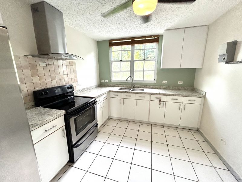 Cond Montecillo Court 4409 Encantada Trujillo Alto 00976 PR