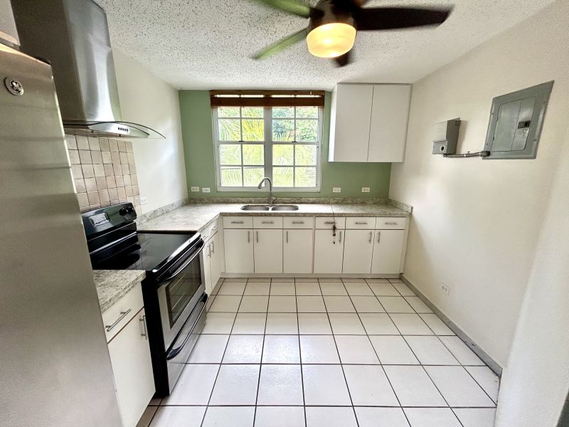 Cond Montecillo Court 4409 Encantada Trujillo Alto 00976 PR