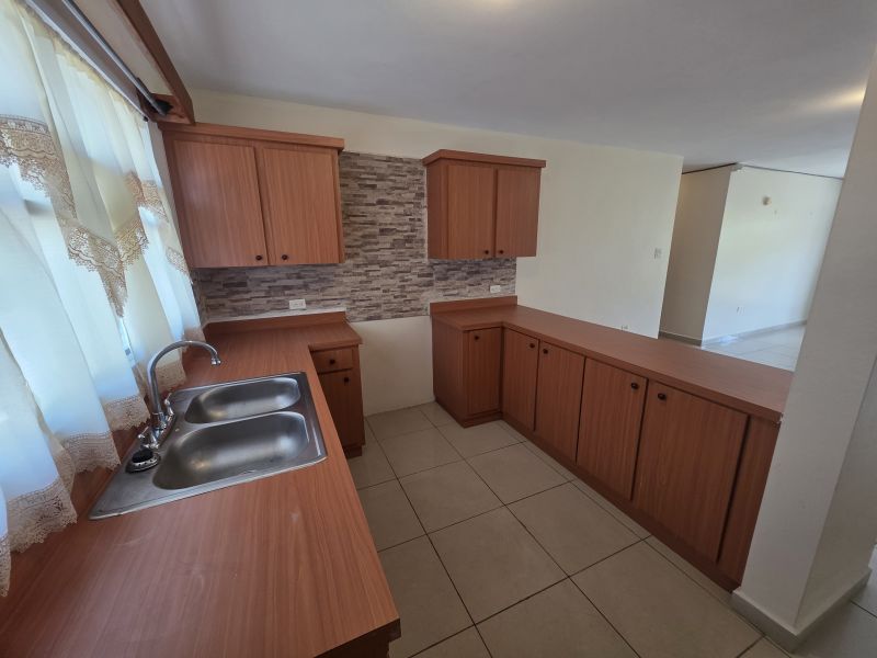 Cond Paseo Msricao Apt 202, Maricao - 3