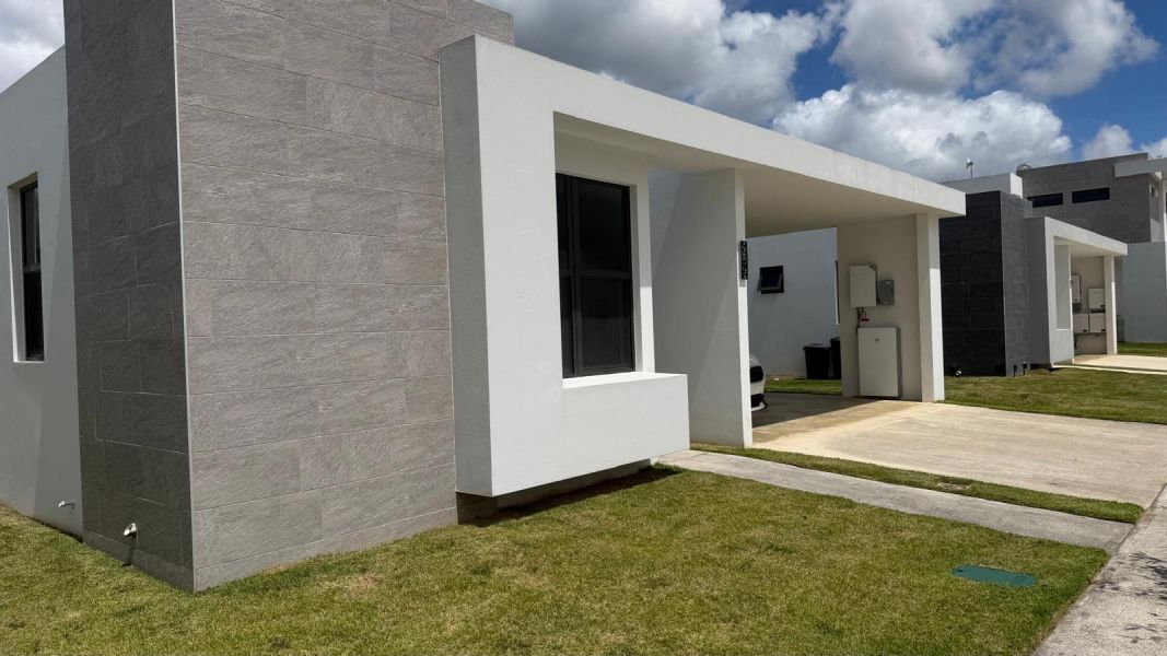 #259 Urb Los Sueños Ciudad Jardin Calle Cielo, Gurabo - 28