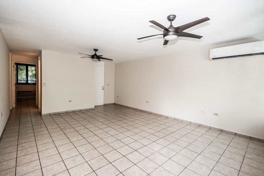 Carr 693 Int 6690 Km 1.3 Cond Palmas Dorada Villag Vega Alta 00692 PR