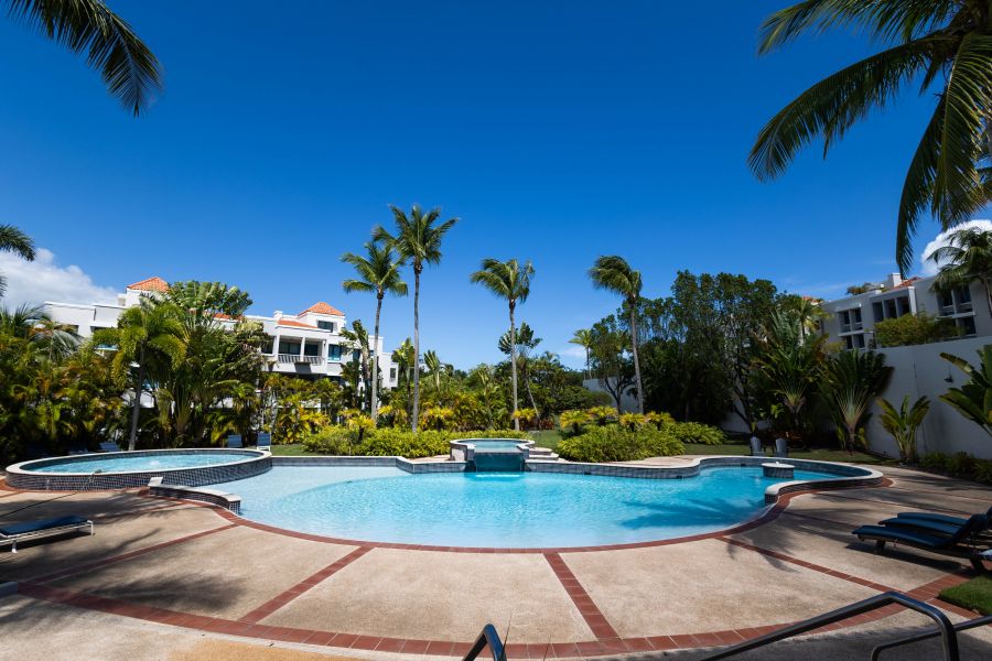 Carr 693 Int 6690 Km 1.3 Cond Palmas Dorada Villag Vega Alta 00692 PR