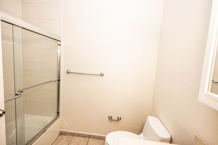 Carr 693 Int 6690 Km 1.3 Cond Palmas Dorada Villag Vega Alta 00692 PR