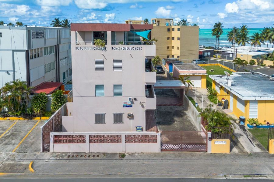 Calle B B-17 Cond Blue Coast Luquillo 00773 PR