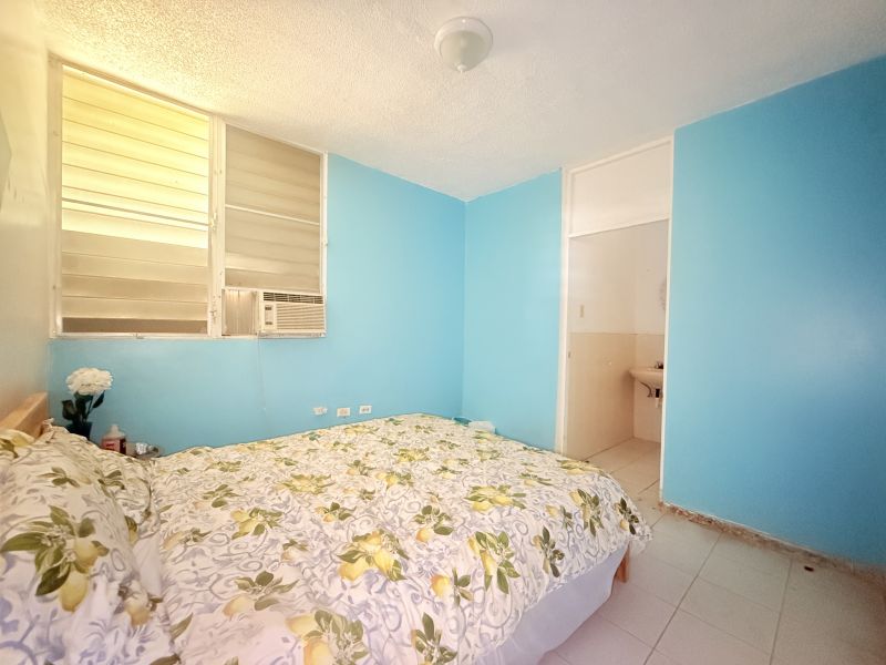 Urb Luchetti Calle 1 H29, Yauco - 2