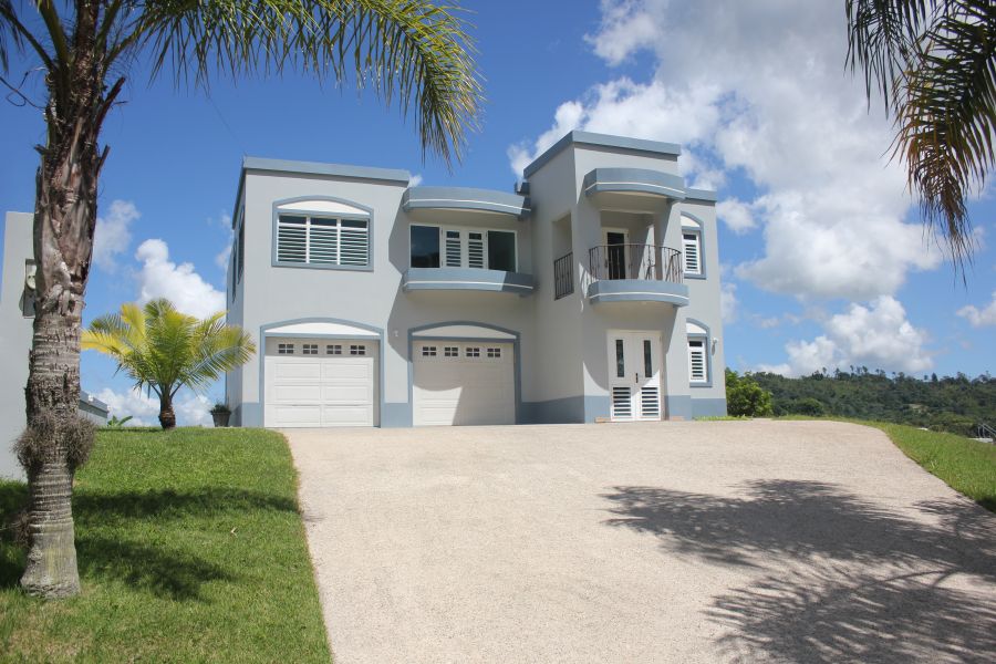 Carr 802 Km 1.1 Bo Mana Corozal 00783 PR