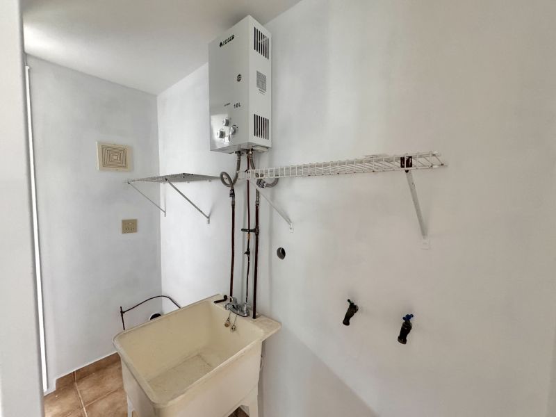 Carr 802 Km 1.1 Bo Mana Corozal 00783 PR