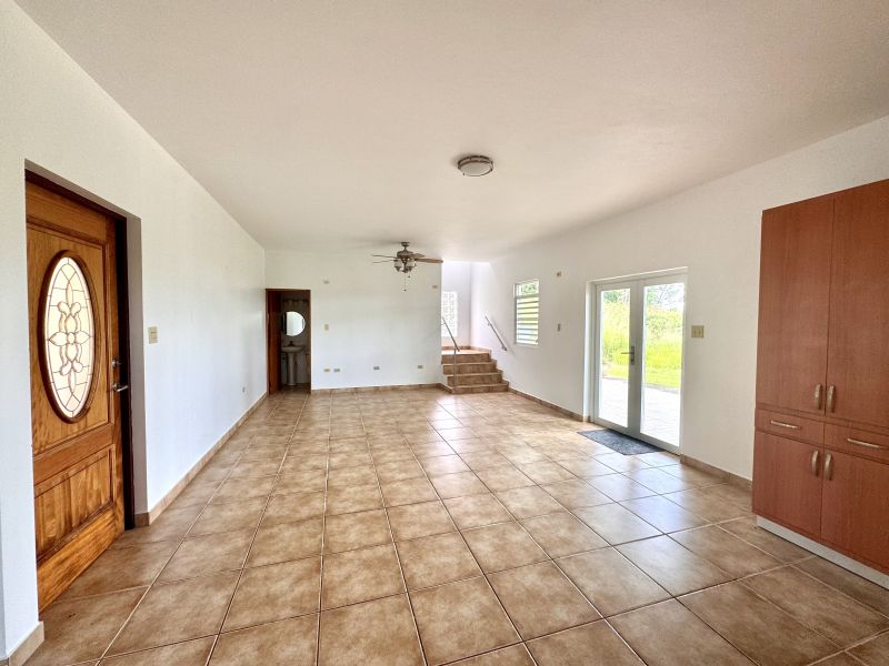 Carr 802 Km 1.1 Bo Mana Corozal 00783 PR