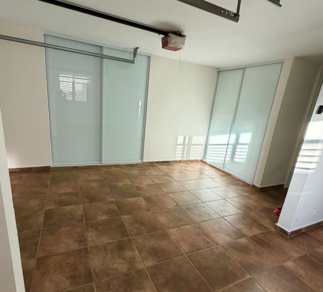 Urb Los Montes 326 Calle Alondra Dorado 00646 PR