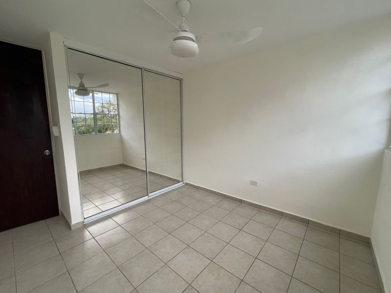 Urb Los Montes 326 Calle Alondra Dorado 00646 PR