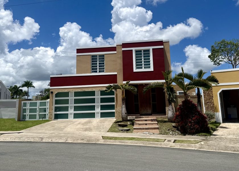 Urb Palacios Del Rio I L2 Calle Botijas Toa Alta 00953 PR