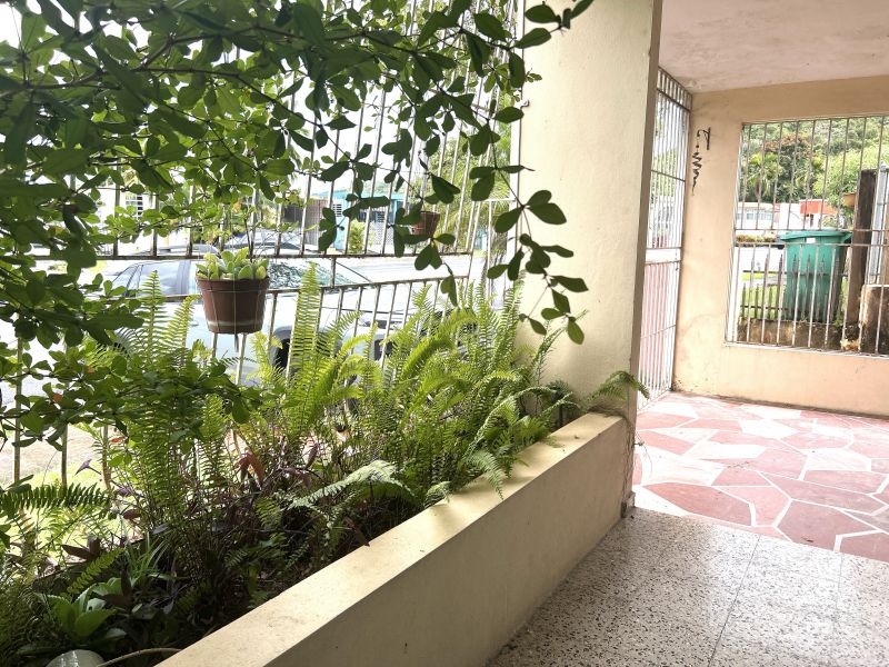 Urb Villa Interamericana Calle 8 H 11 San German 00683 PR