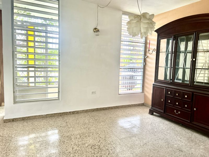Urb Villa Interamericana Calle 8 H 11 San German 00683 PR