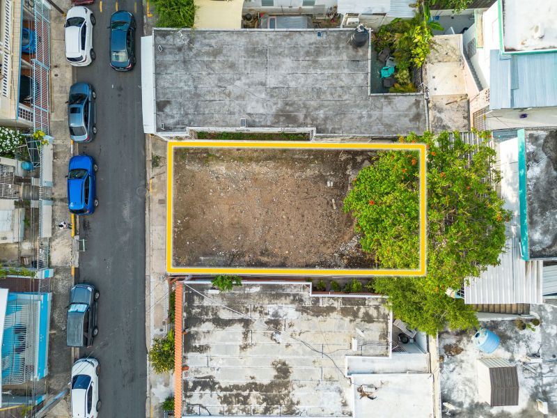 111 Calle Castro Viñas Bo Machuchal San Juan 00912 PR