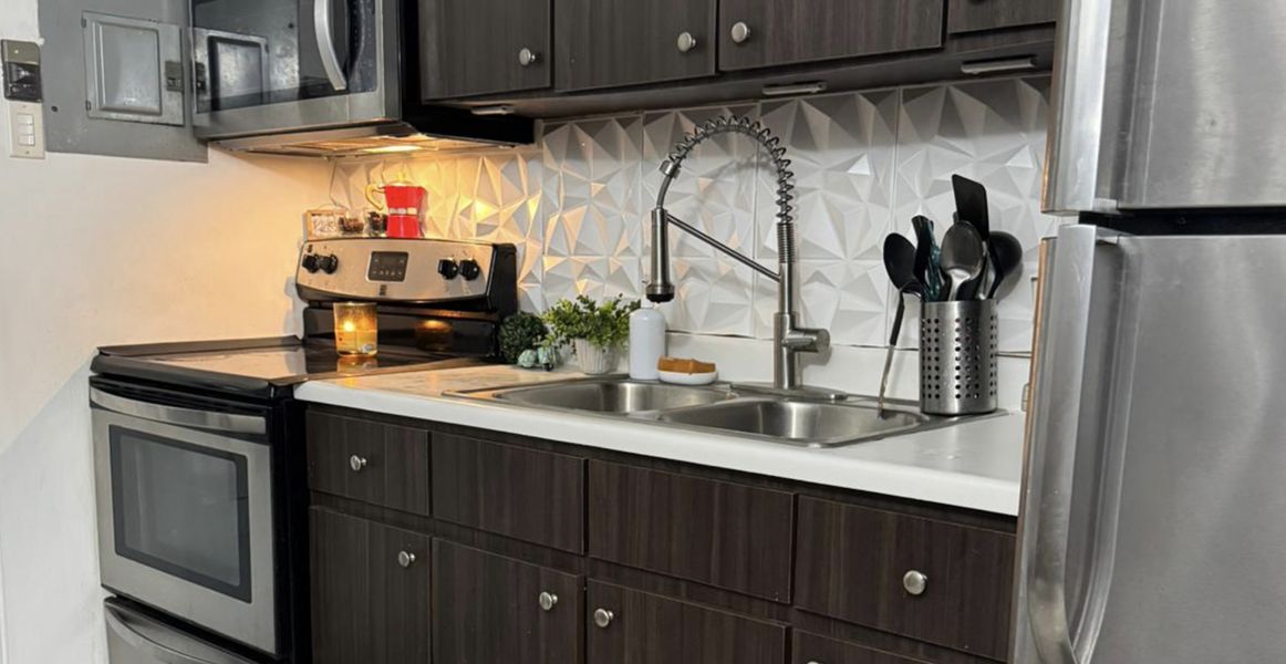 Urb Vistamar Calle Gerona Casa 614 Carolina 00983 PR