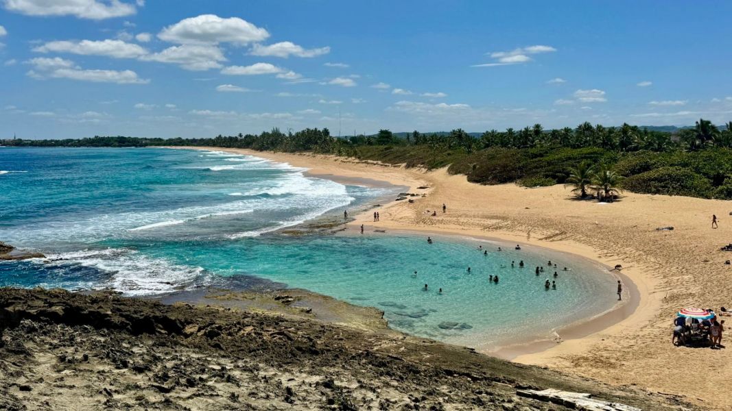 Bo Islote Costa Atlantico Calle La Playera A11, Arecibo - 26