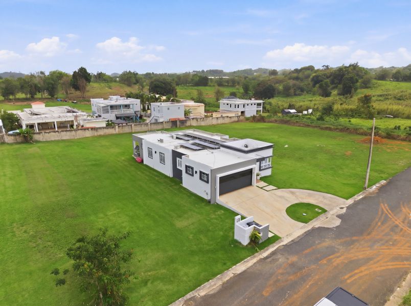 Solar 5 Carr 2 Km 122.5 Int Bo Caimital Alto Aguadilla 00603 PR