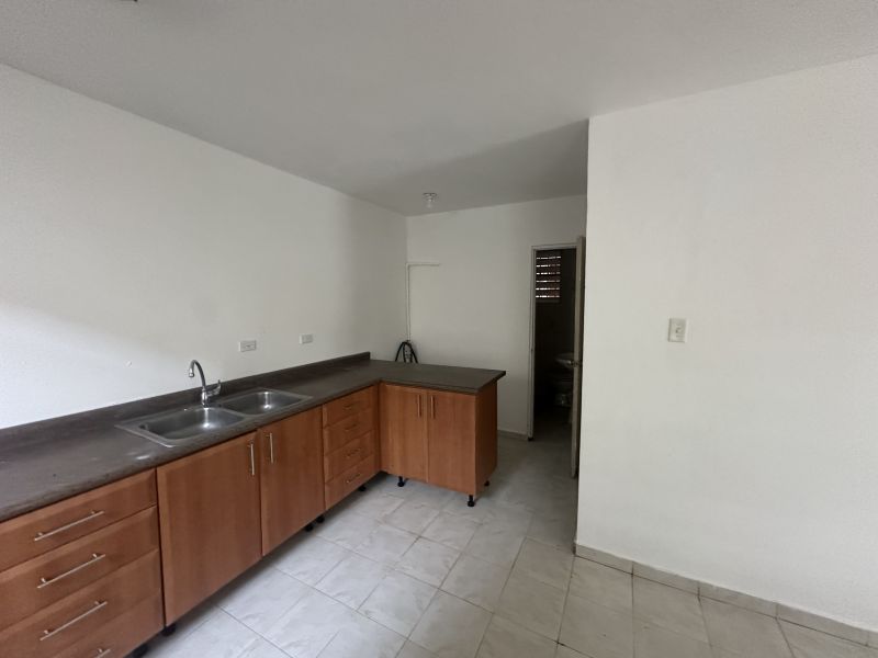 60-b Calle 8 Bo Candelario Arena Toa Baja 00949 PR