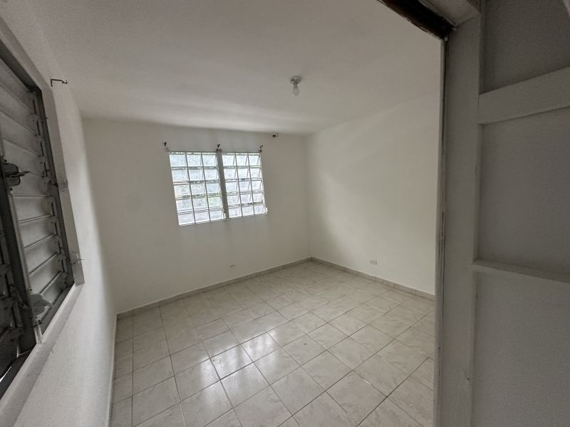 60-b Calle 8 Bo Candelario Arena Toa Baja 00949 PR