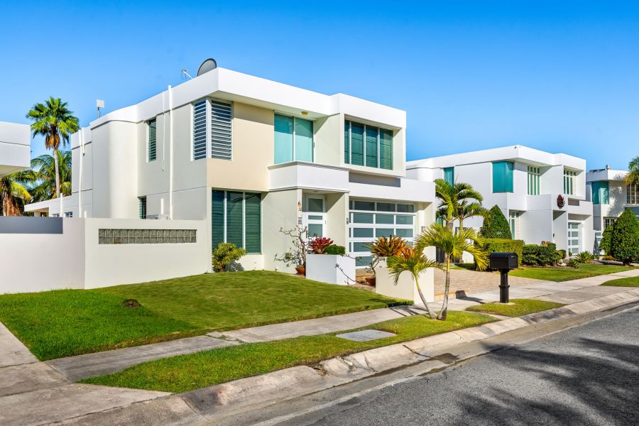 Urb Paseo Real Calle Amatista D-44 Dorado 00646 PR