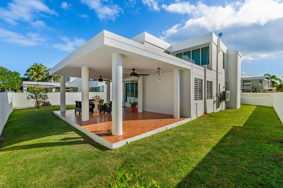 Urb Paseo Real Calle Amatista D-44 Dorado 00646 PR