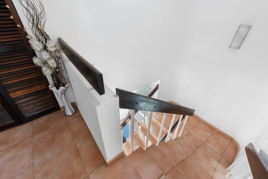 Urb Paseo Real Calle Amatista D-44 Dorado 00646 PR