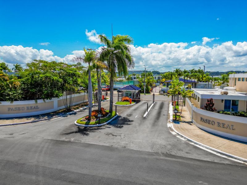 Urb Paseo Real Calle Amatista D-44 Dorado 00646 PR