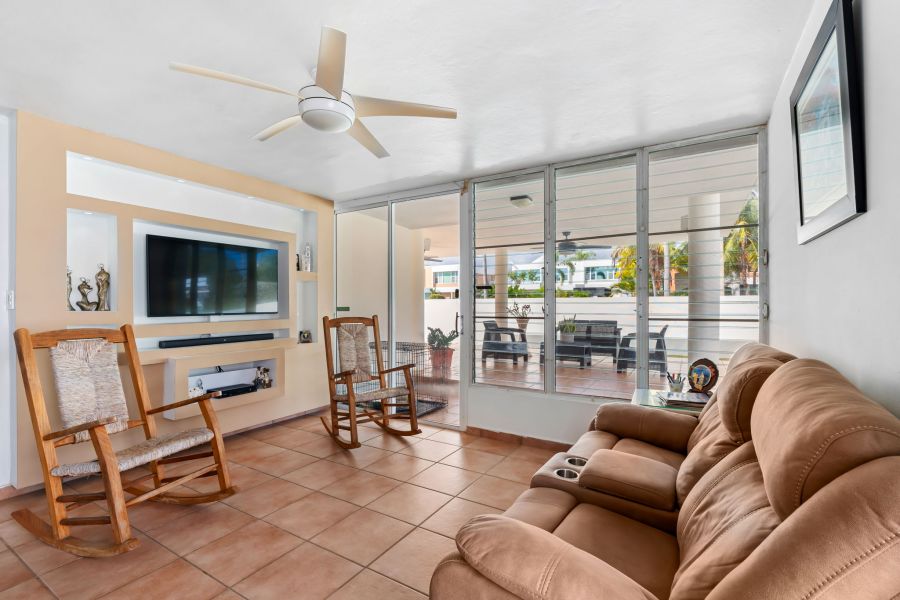 Urb Paseo Real Calle Amatista D-44 Dorado 00646 PR