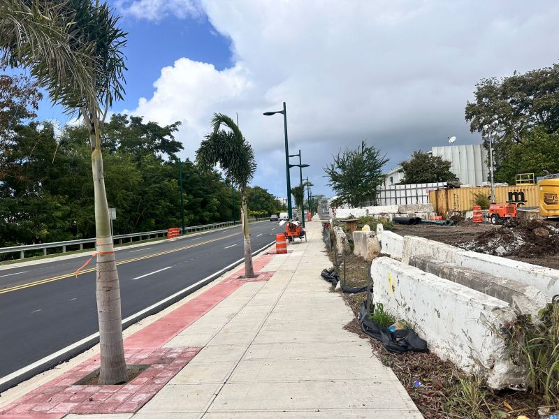 Sanchez Osorio Ave Corner South Main Sabana Abajo Carolina 00963 PR