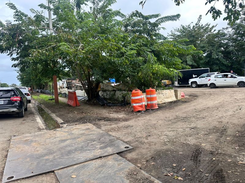 Sanchez Osorio Ave Corner South Main Sabana Abajo Carolina 00963 PR