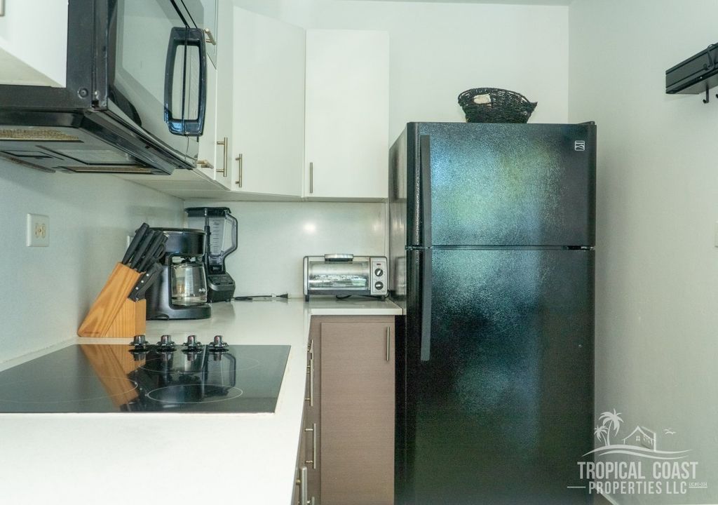 Carr 115 Condo At Wave Coast Apt 7 Rincon 00677 PR