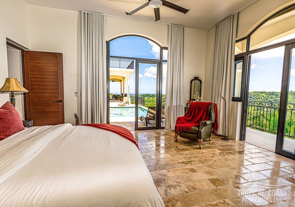 Bo Calvache- Carr 115 Km 6.4 Int Rincon 00677 PR