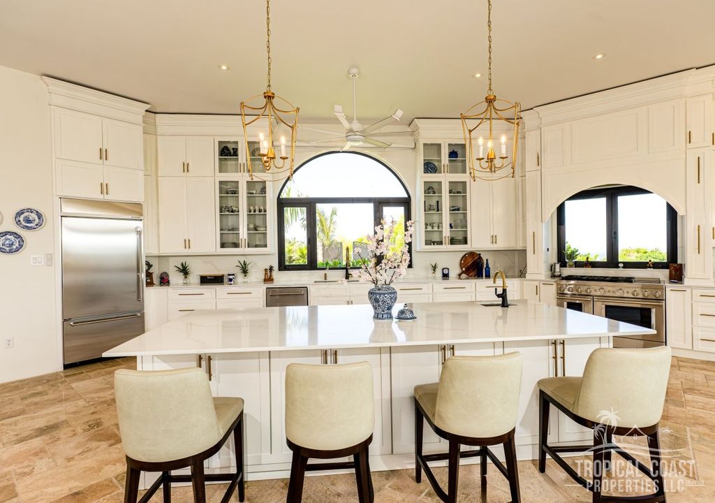 Bo Calvache- Carr 115 Km 6.4 Int Rincon 00677 PR