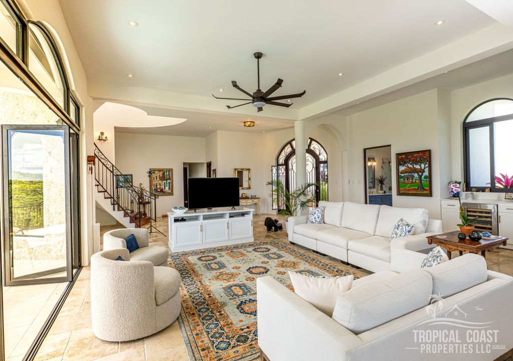 Bo Calvache- Carr 115 Km 6.4 Int Rincon 00677 PR