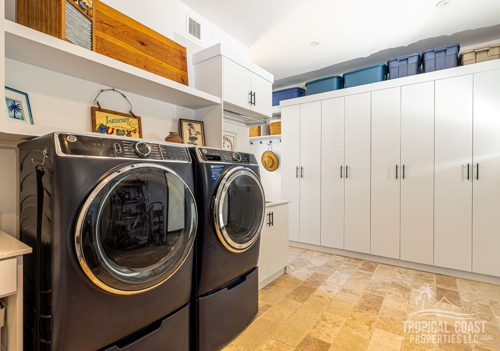 Bo Calvache- Carr 115 Km 6.4 Int Rincon 00677 PR