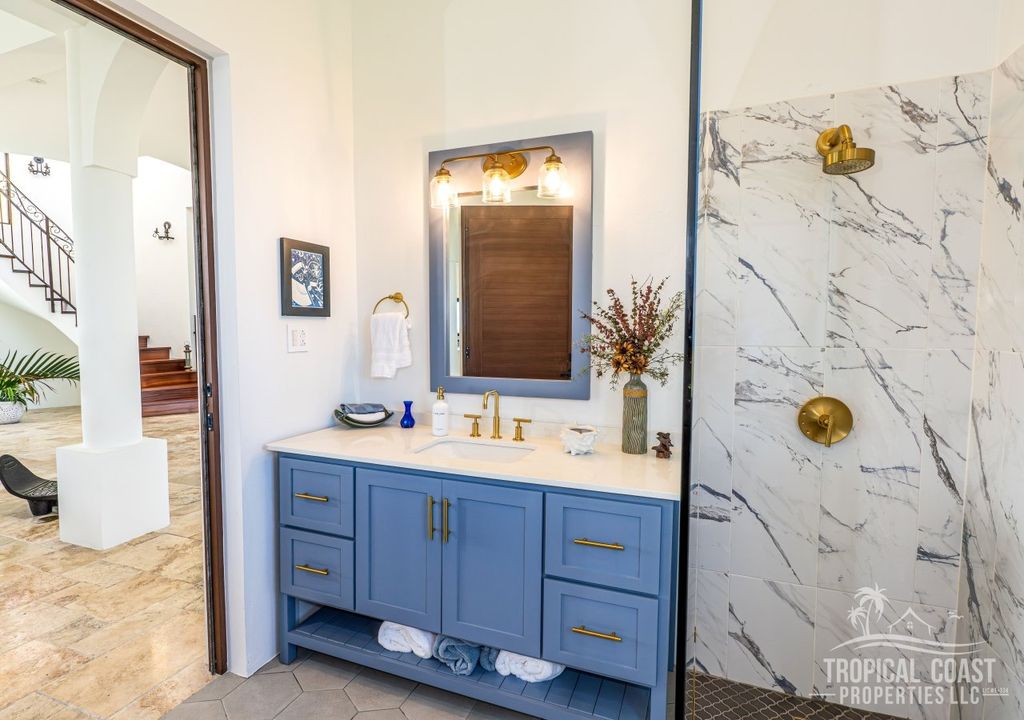 Bo Calvache- Carr 115 Km 6.4 Int Rincon 00677 PR