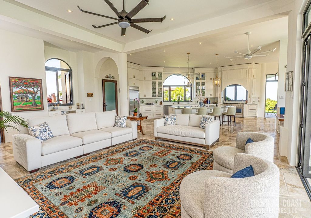 Bo Calvache- Carr 115 Km 6.4 Int Rincon 00677 PR