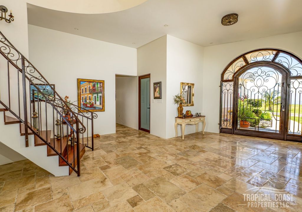 Bo Calvache- Carr 115 Km 6.4 Int Rincon 00677 PR