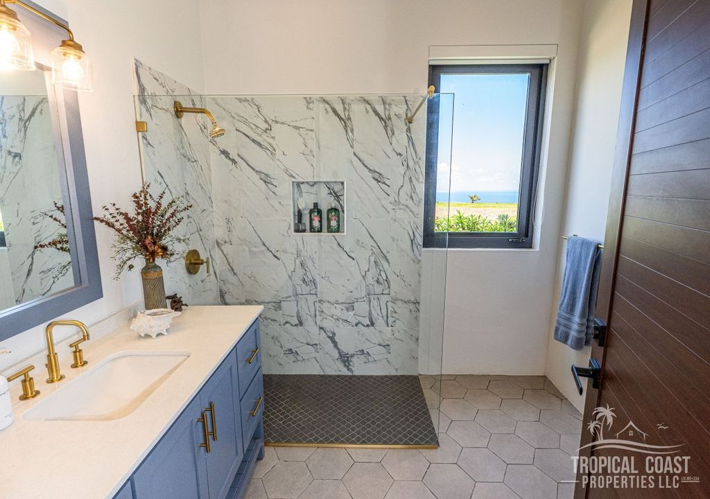 Bo Calvache- Carr 115 Km 6.4 Int Rincon 00677 PR