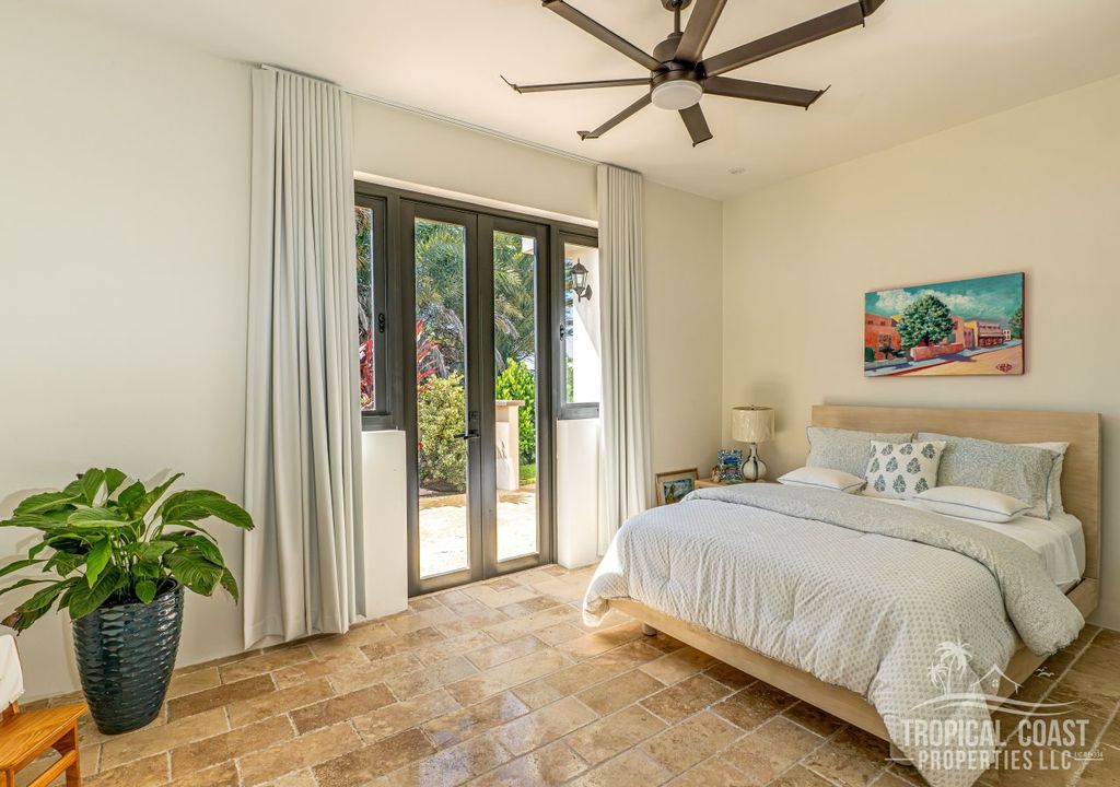 Bo Calvache- Carr 115 Km 6.4 Int Rincon 00677 PR