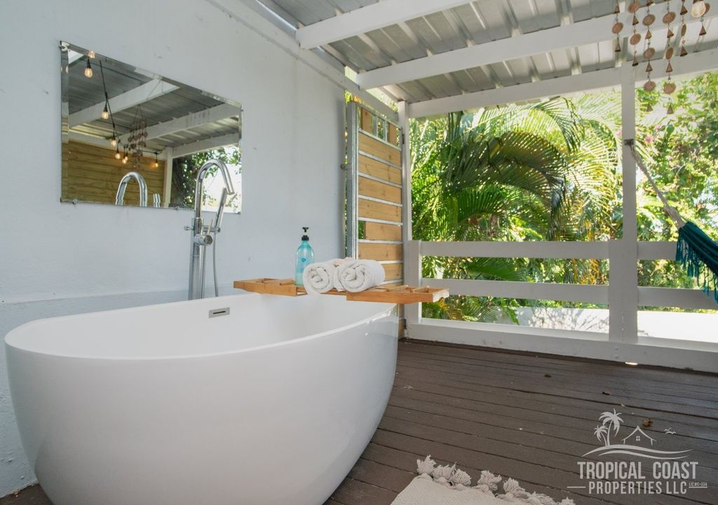 Bo Puntas- Carr 413 Km 3.5- Suites Rincon 00677 PR