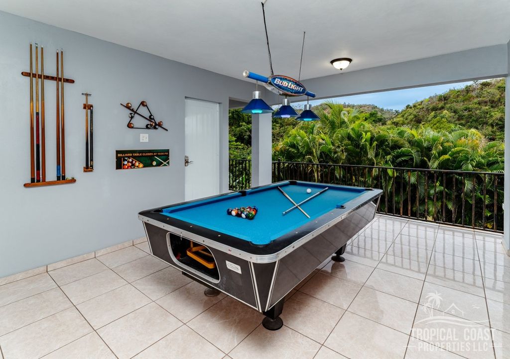 Bo Calvache- Carr 411 Km 16.7 Rincon 00677 PR